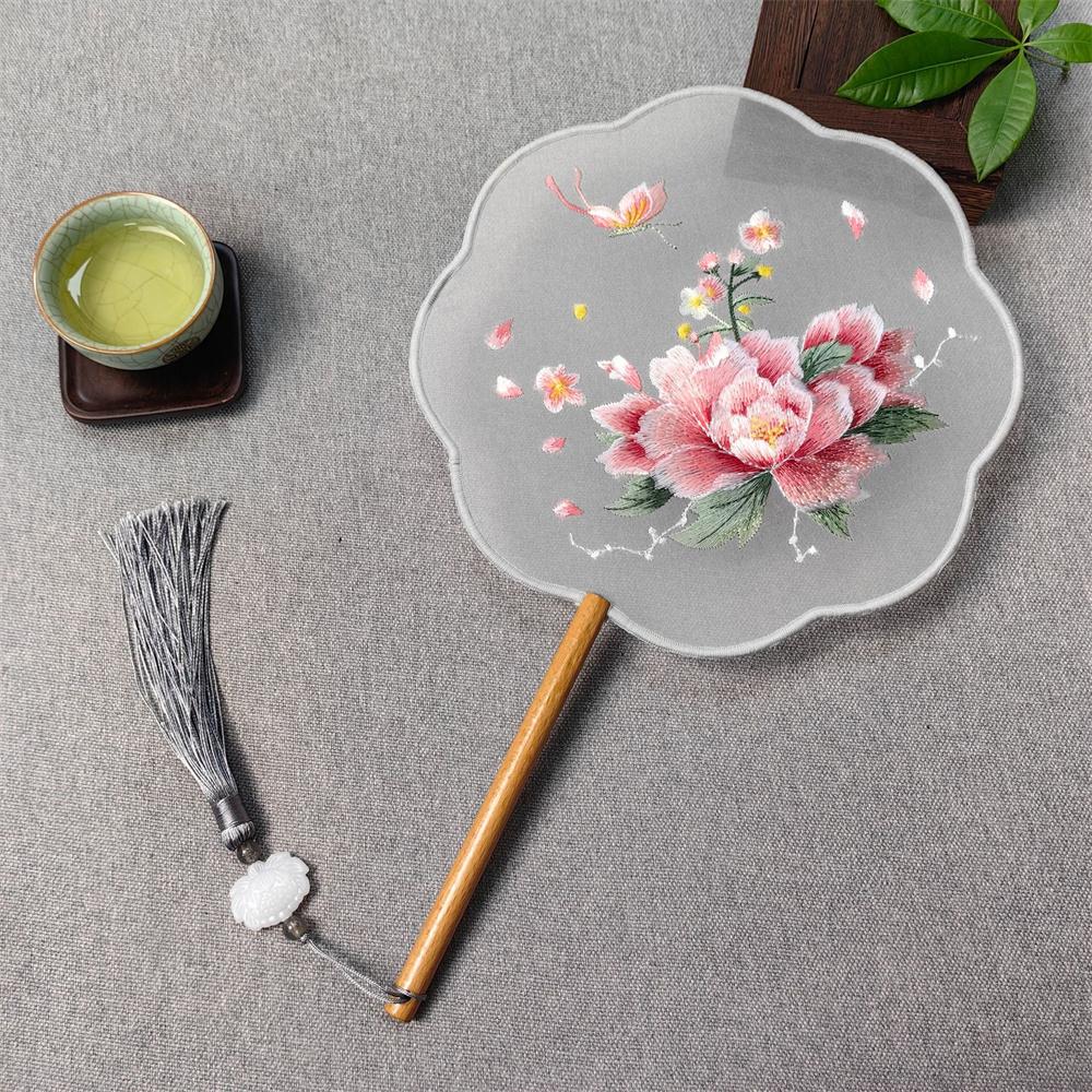 Flower Embroidered Silk Round Fan Chinese Hand Fans with Wooden Handle Tassel Wedding Party Dance Accessories Home Decor