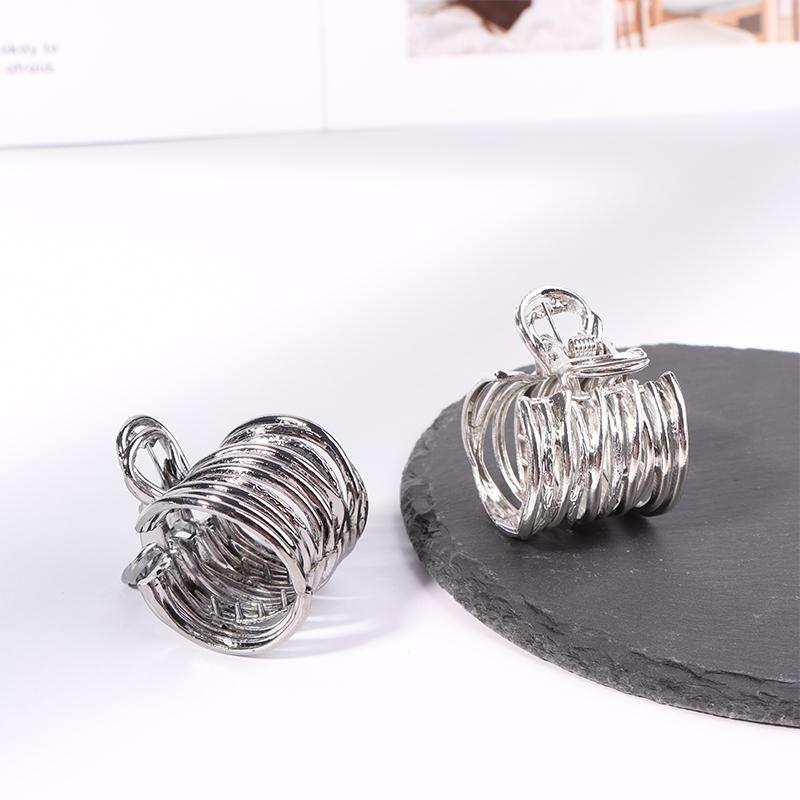 High Ponytail Clip For Women Fashion Metal Hair Claw Girls Clamps Girl Fixed Hairpin Claw Clip Hair Accessories Headwear