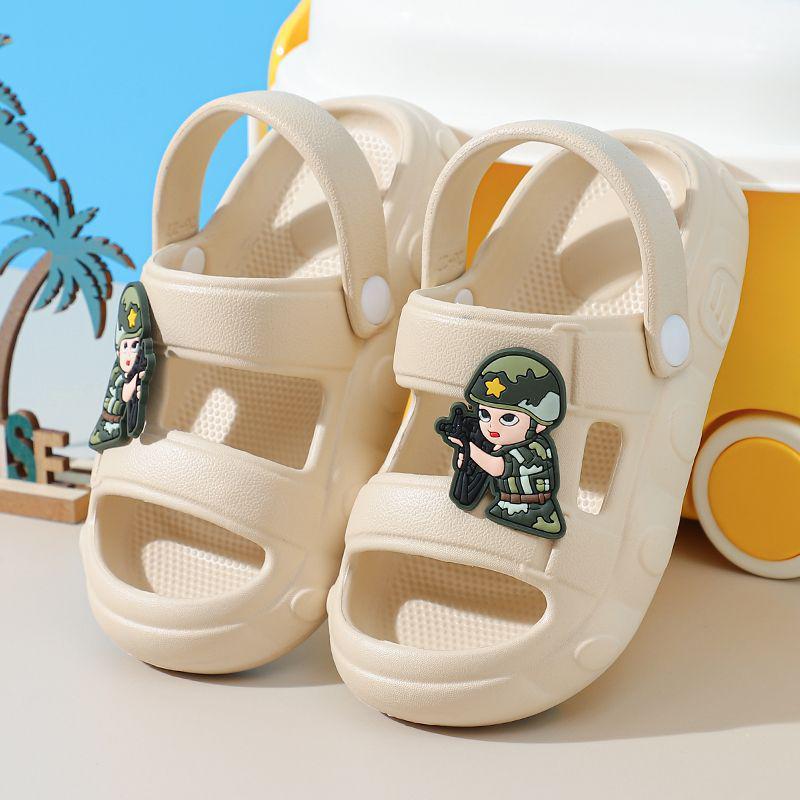 Kids' Military Style EVA Slippers: Boys' Summer Anti-slip, Anti-collision Indoor Sandals for Bathroom and Shower.