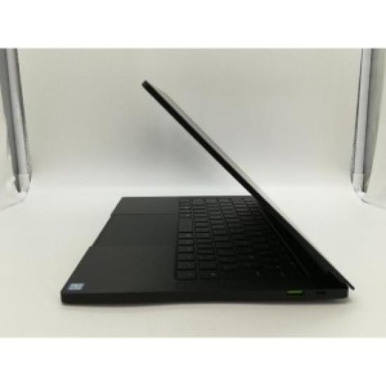 POUŽITÝ Razer Blade Stealth 13 i7‑8565U 16GB 512GB SSD 13″ FHD Notebook