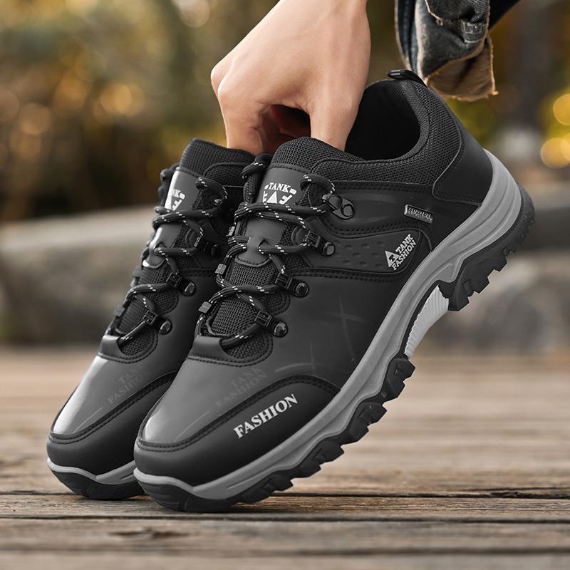 Spring New Hiking Shoes Men's Shoes Breathable Construction Site Work Non-slip Wear-resistant Sports Leisure Work Shoes Men