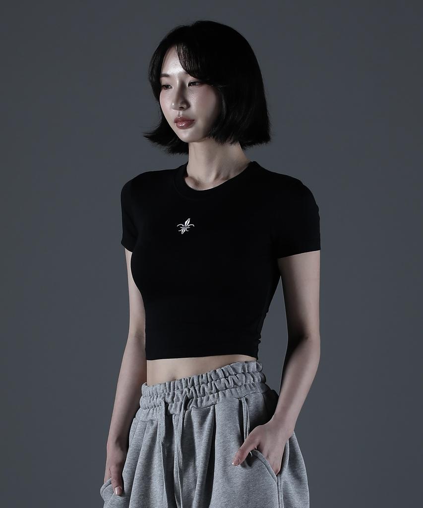CARMID (W) Noble Crop Short Sleeve [Black]