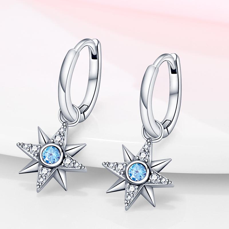 Damen Romantische 925 Silber Schneeflocke Stern Funkelnde Zirkonia Weihnachten Winter Ohrringe Passend für Hochzeitsfeier Exquisiter Schmuck