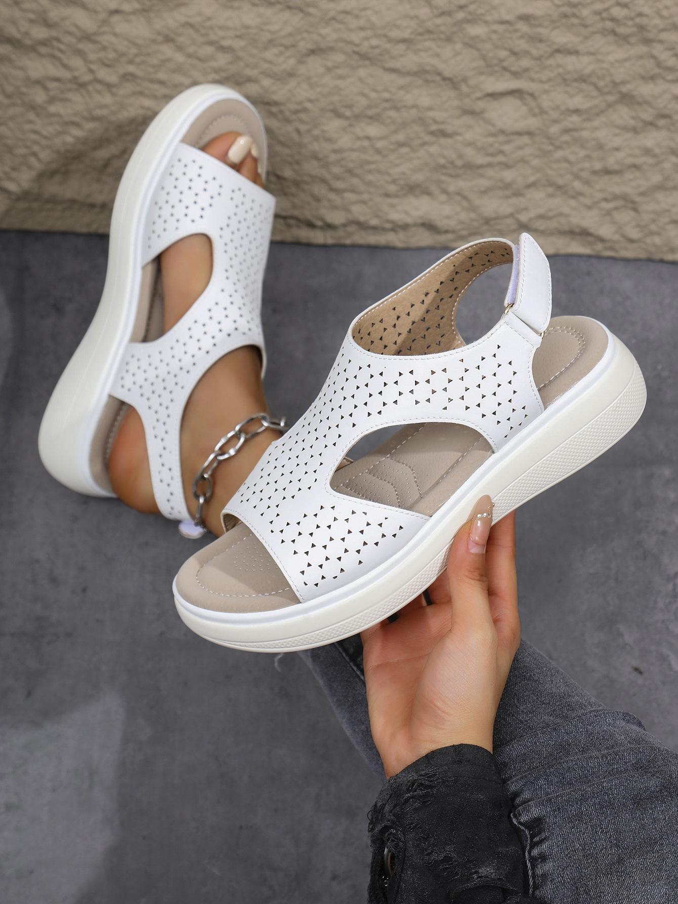 

Импортные сандалии большого размера, новые европейские и американские сандалии 2025 года, женские повседневные и легкие сандалии большого размера в стиле ретро на танкетке, удобные сандалии 36 белый