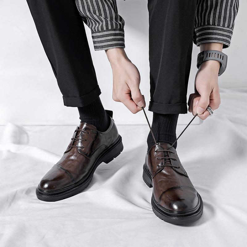 

2666 Summer men s leather shoes business dress groom British versatile trend men s shoes increase height casual versatile 44 коричневый
