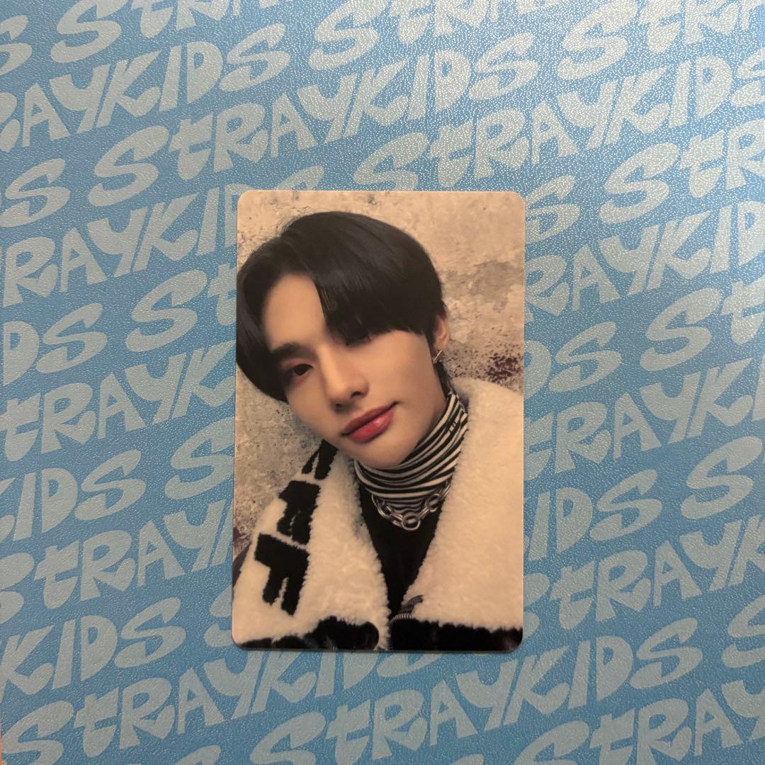 [USED] Christmas Evel Hyunjin Lucky Drop