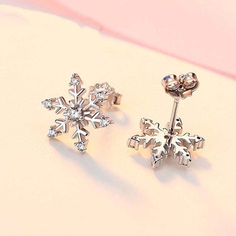 Elegant Snowflake Stud Earrings