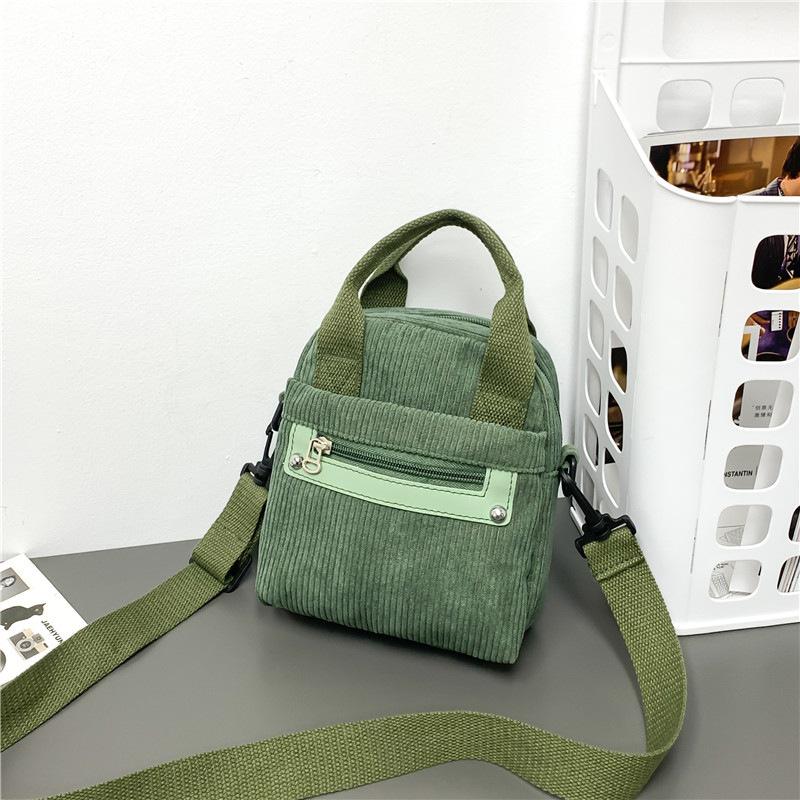 

Fashion simple corduroy small square bag 2025 new fashion simple shoulder messenger bag casual retro handbag one size fits all зелёный