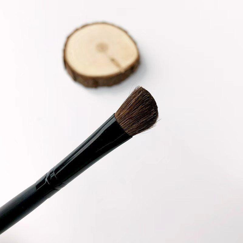 Soft Pony Hair Eyeshadow Brush Set (Small, Medium, Large) for Under-Eye and Detail Highlighting