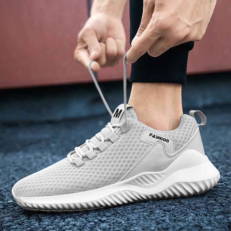 Fashion New large size men's fashion flying woven sports shoes lightweight comfortable anti-slip wear high quality sports shoes