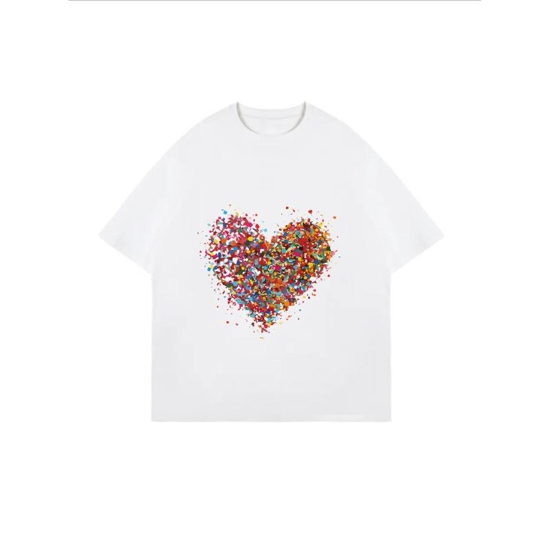 Oversized T-Shirt with Colorful Confetti Collage Heart Print – Vibrant Colorful Edgy-Sweet Top