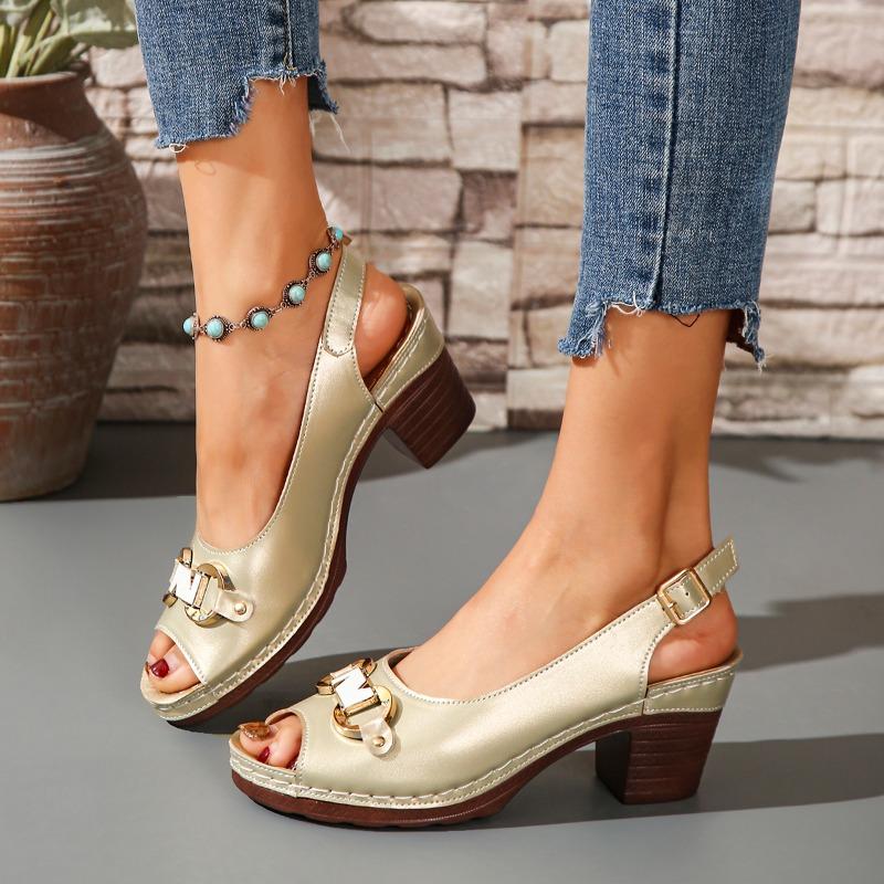 Fashion Summer New Chunky Sandals Women Fashion Round Head Open Toe Metal Buckle with A Line Waterproof Platform High Heels