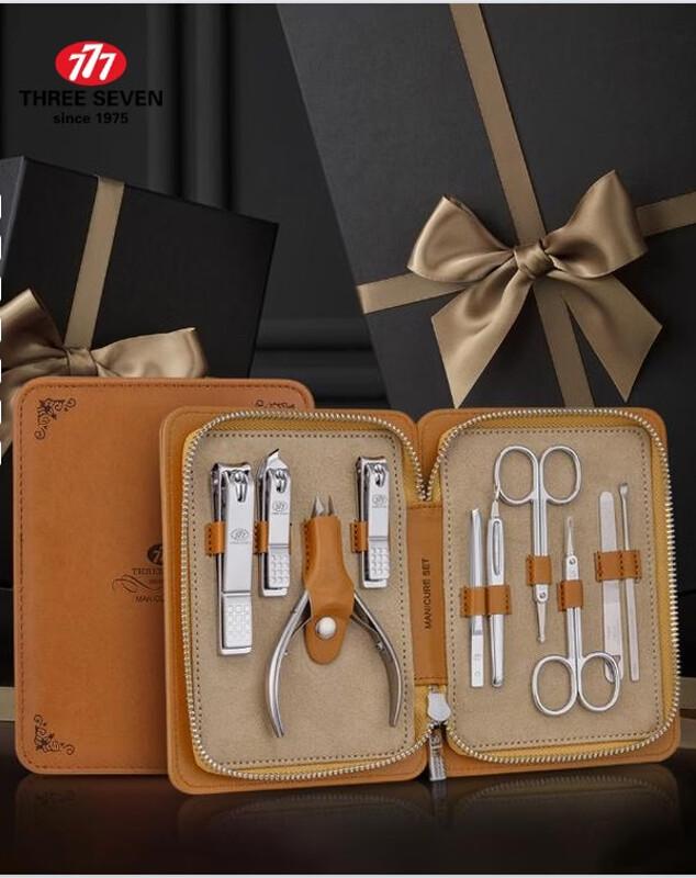 777 Three Seven 10-Piece Manicure Set