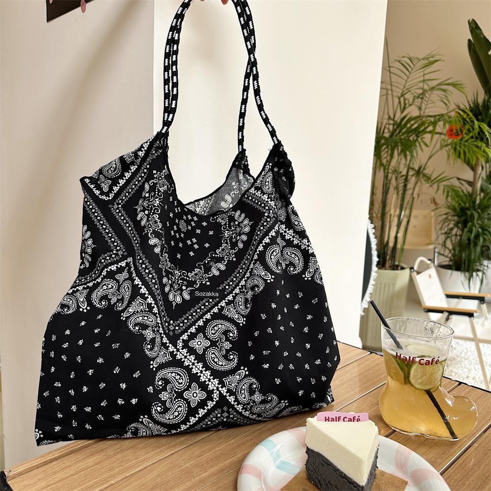 Chic Paisley Canvas Shoulder Bag With Large Capacity Ideal For Shopping And Casual Outings чёрный