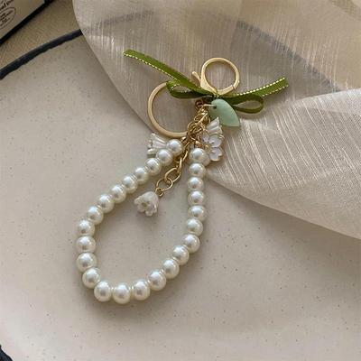 Fresh and Elegant Bell Orchid Keychain Women's Green Gentle Imitation Pearl Leatherresin Alloy Keychain Jewelry Accessories Gift
