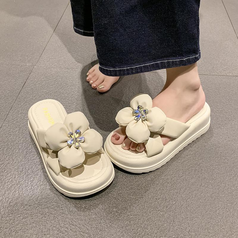 Stylish Summer Platform Slippers For Women Comfortable Floral Design Casual Sandals