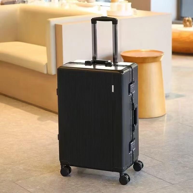 

Чемодан Mingdou с жестким корпусом и колесами-спиннерами