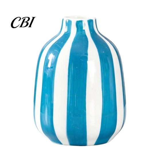 Décoration en Céramique Élégante pour Lieu de Mariage Vase Rayé, Porte-Fleurs Minimaliste Décoratif Moderne Vase à Texture Unique Style Maison Salon Bureau
