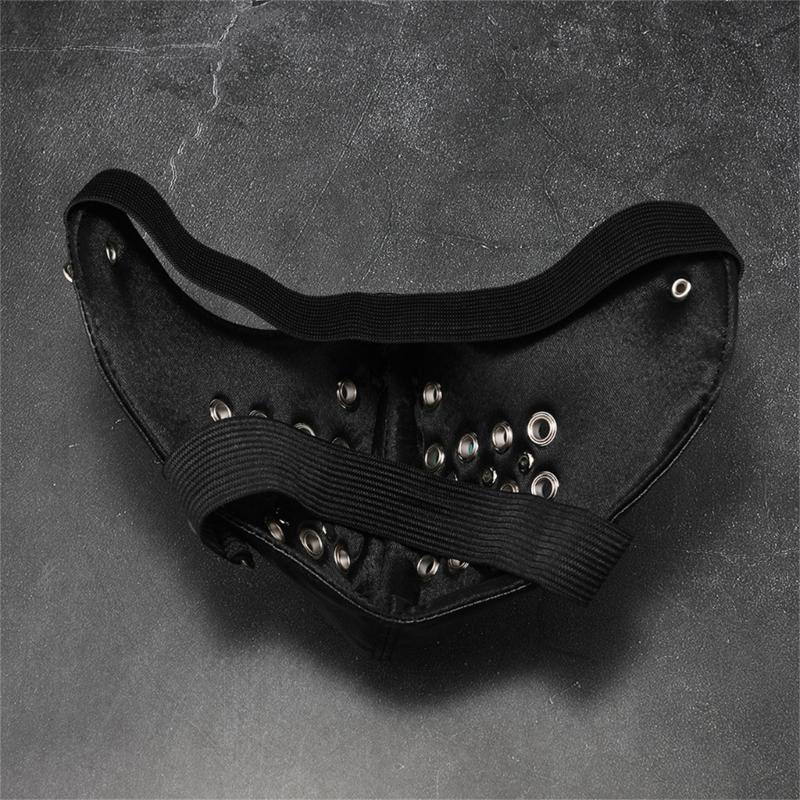Adjustable Gothic Pointed Face Mask Breathable PU Fabric Metal Frame Perfect For Halloween Festivities Cosplay