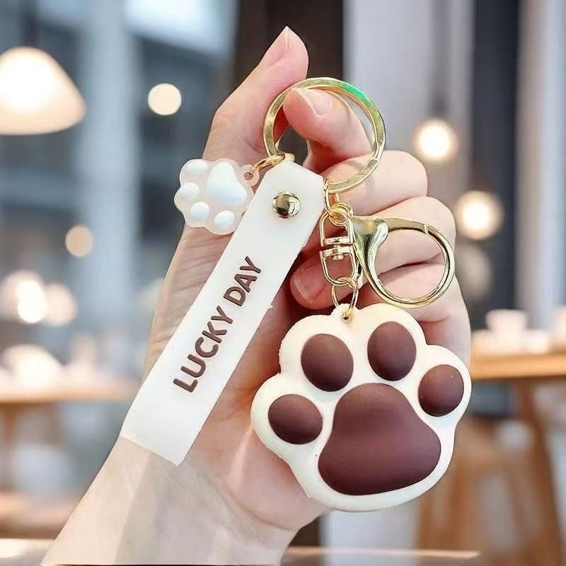 Cute Cat Claw Keychain Pendant, Schoolbag Pendant, Video Game City Small Gift Couple Keychain, Keychain.