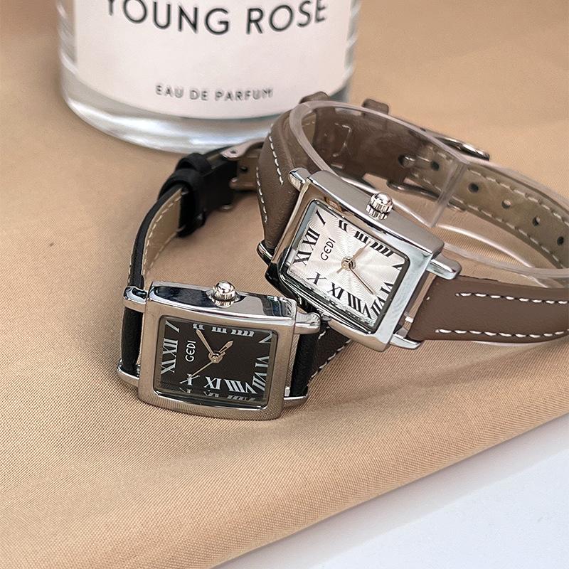 Retro Small Exquisite Small Square Watch Niche High Sense Simple Women Waterproof Quartz Watch
