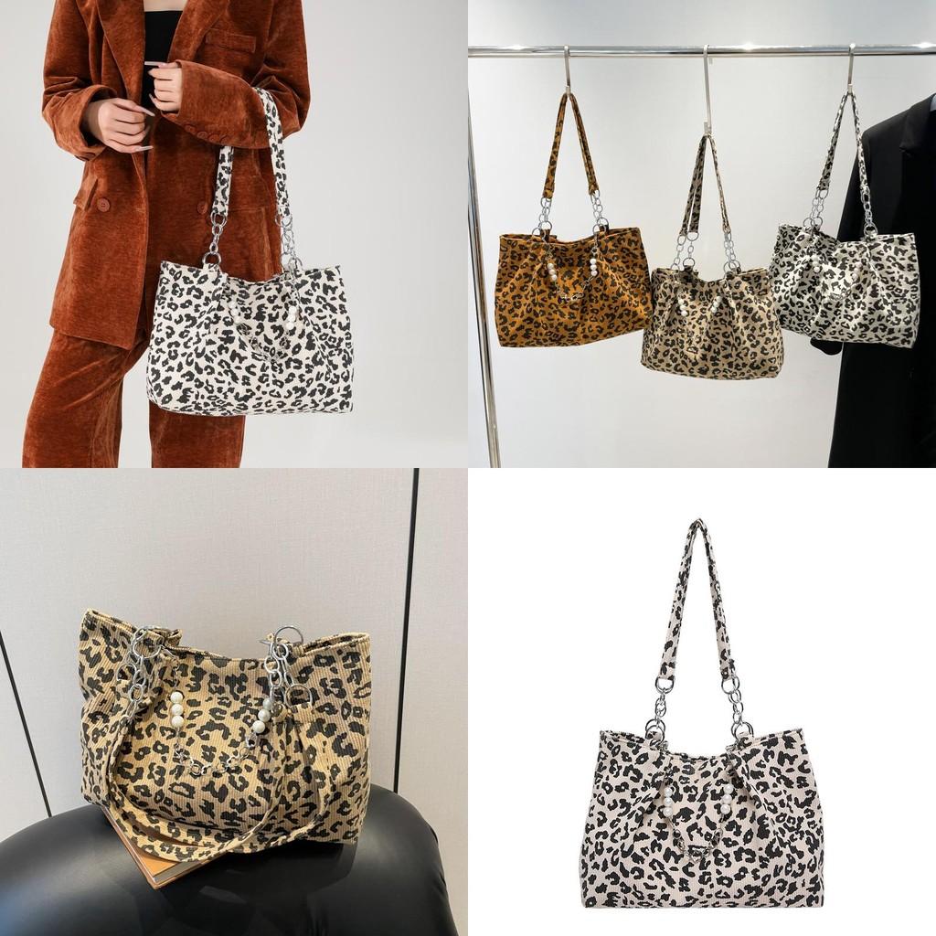 Spacious Designer Leopard Pattern Tote Bag For Women Perfect For Stylish Everyday Wear