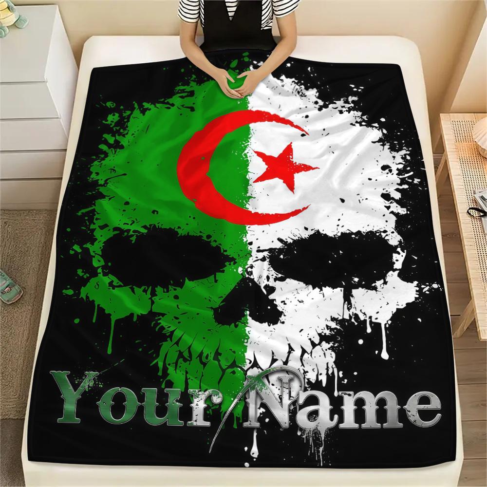 1 Stück Benutzerdefinierter Name Algerien Flaggenmuster Flanelldecke Geeignet für Alle Jahreszeiten für Heimdekoration Wärme und Komfort Geschenke Feiertagsgeschenk -HE20
