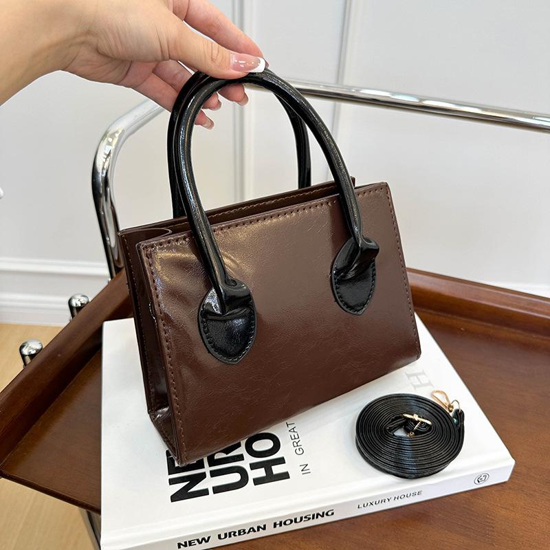 

Harajuku portable small square bag women s bag summer new light luxury shoulder bag trendy underarm bag коричневый