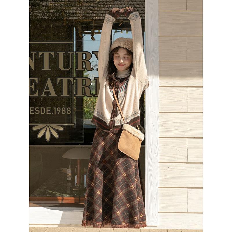 Vintage Contrasting Color Fair Island Sweater Jacket Autumn and Winter Retro Soft Waxy Knitted Cardigan Tide