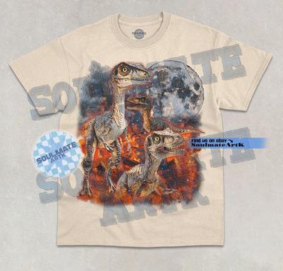 Maglietta Tre Velociraptor Divertente Tre Lune Dinosauro Raptor Grafica Camicia