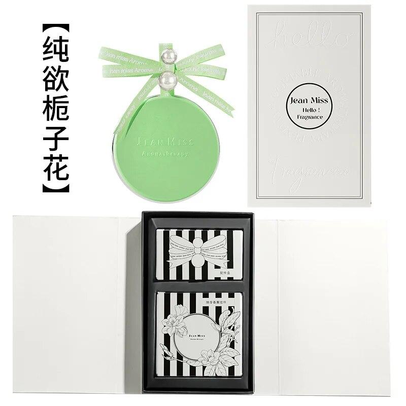 

2023 автомобильный противоскользящий коврик с украшениями, высококлассная центральная консоль, приборная панель, фиксированный резиновый коврик для сотового телефона Gardenia