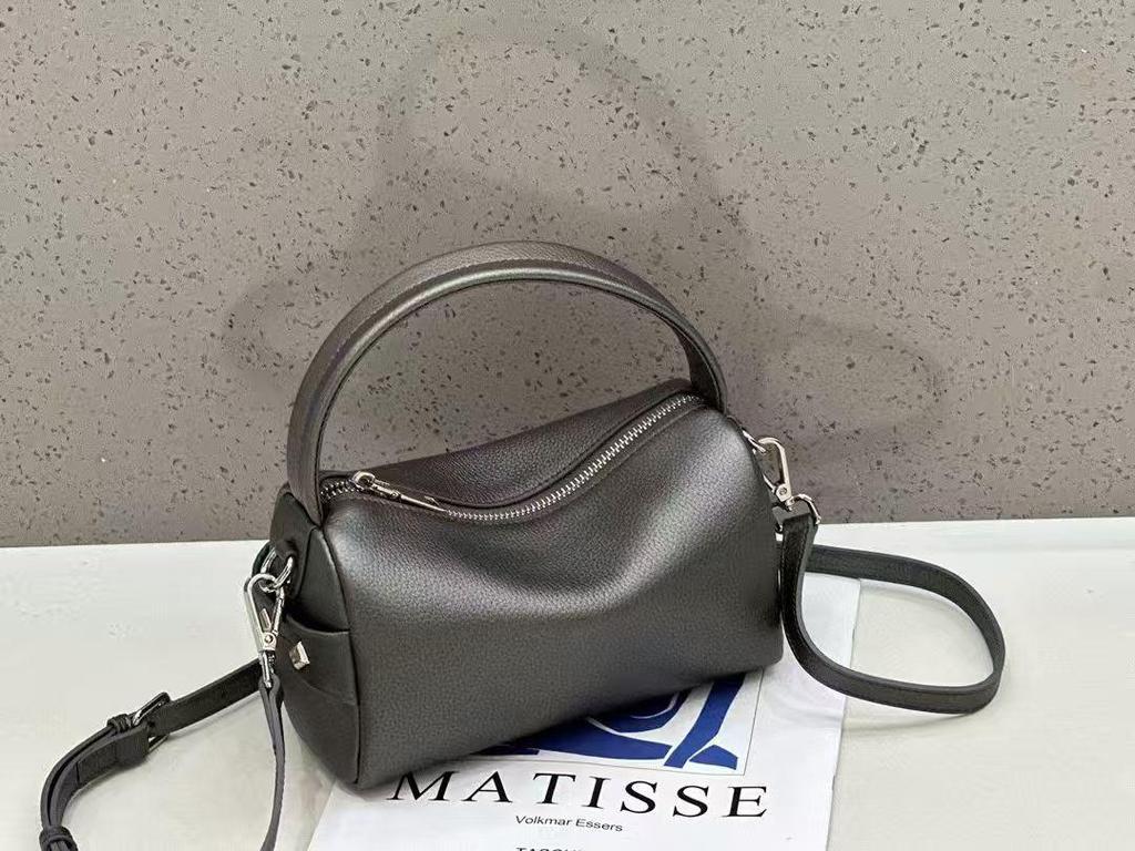 2025 Large Capacity Korean Style Soft Genuine Leather Cheese Handheld Underarm Bag - Light Luxury Casual Niche Design