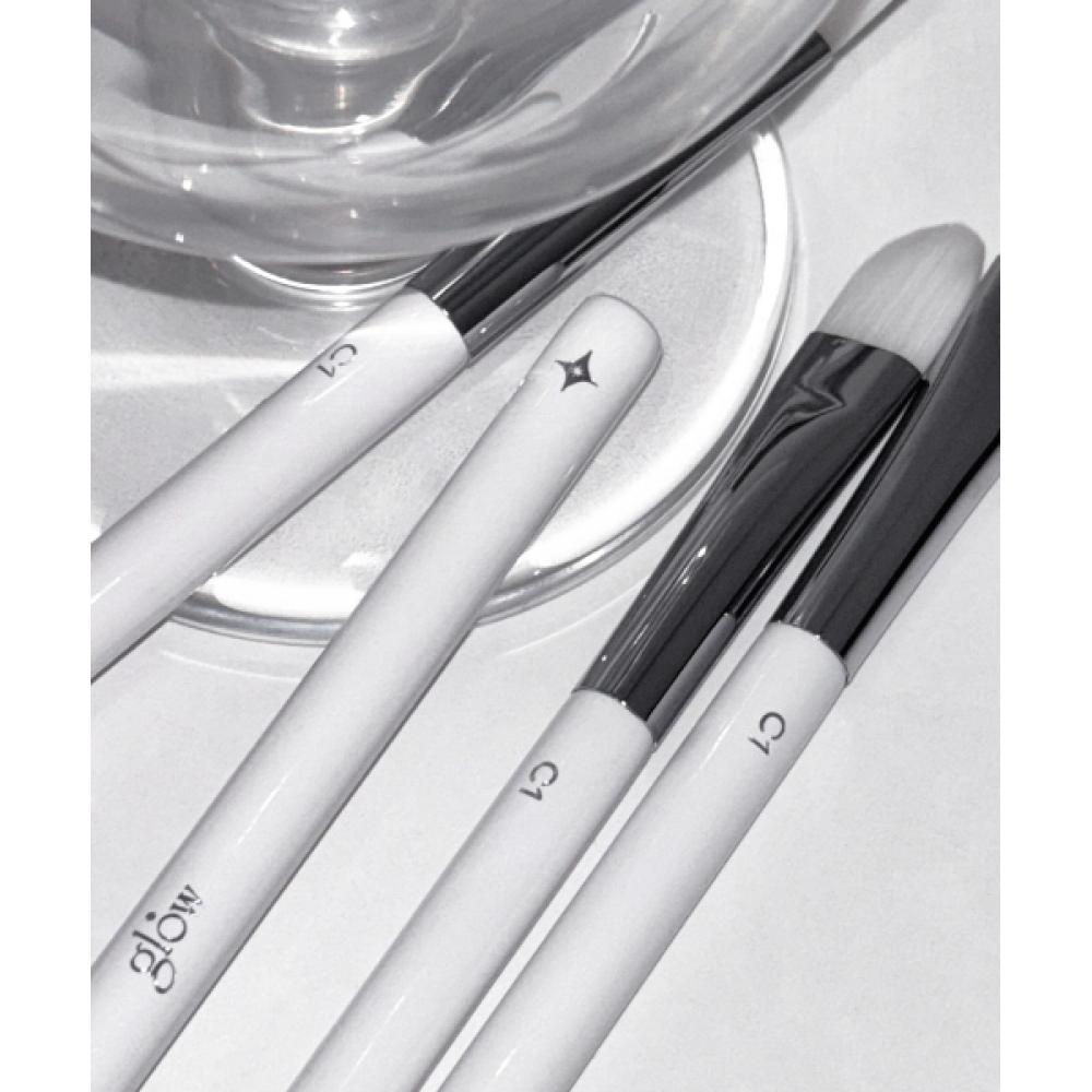 Glow Flat Concealer Brush  C1