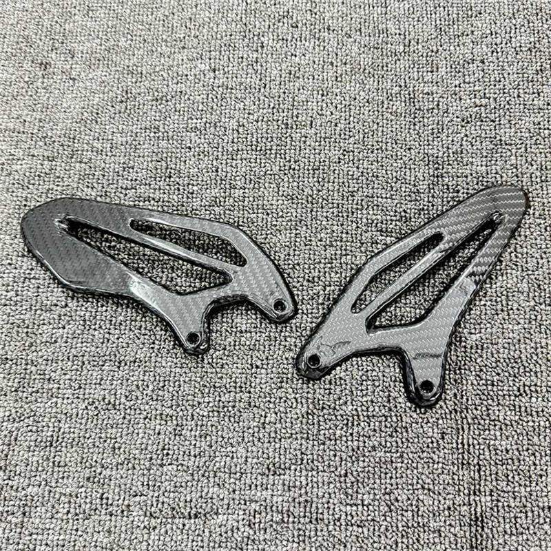 Motorcycle Accessories Carbon Fiber Driver' S Heel Protector Foot Pad For YZF-R7 R7 2025-2025