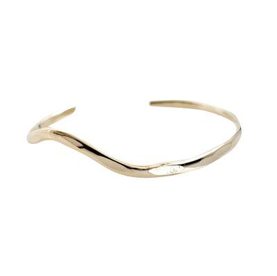 [Naot Schmuck] Damen Armreif [Geschenkbox enthalten] Gold Kainari Wellen Armreif