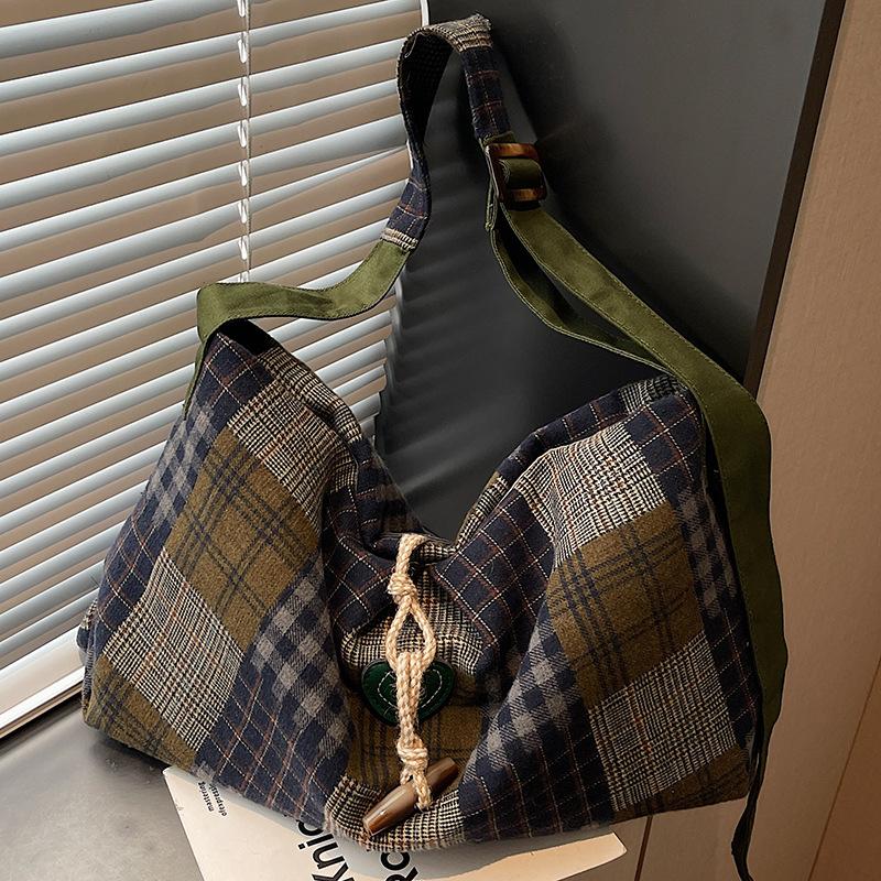 Large-capacity Bag, Checkered Commuter Bag, Tote Bag, Niche Single-shoulder Bag, Student Bag
