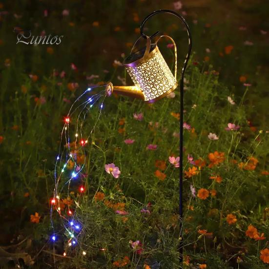 Metal Santa Silhouette Lawn Lamps Christmas Solar Kettle Light, Solar-Powered Claus Watering Can Stake Lamp Outdoor Fairy Lights for Garden
