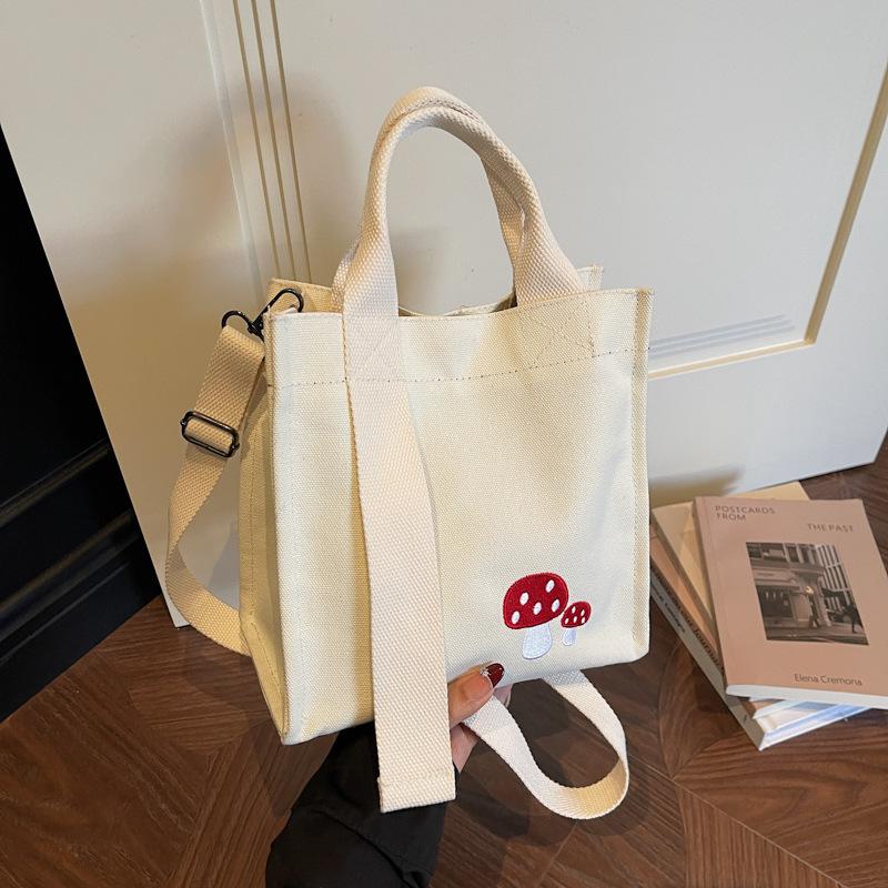 New Canvas Handbag Small Square Bag, Fashionable Casual Cute Lunch Bag, Handbag, Simple and Compact Shoulder Bag for Going Out