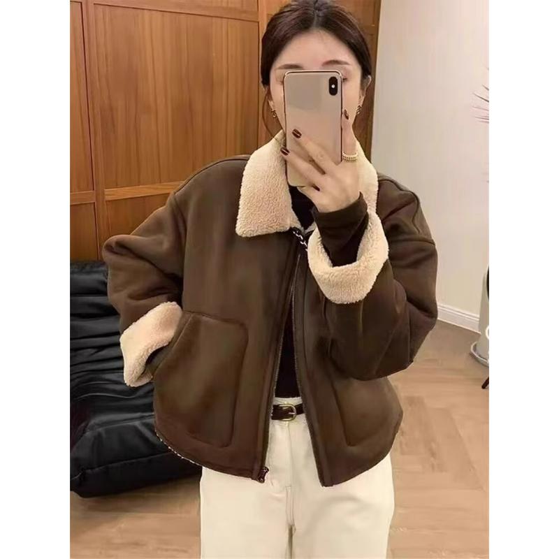 

Меховая цельная утолщенная куртка из овечьей шерсти женская зимняя с чувством дизайна американская ретро теплая короткая с лацканами мотоциклетная куртка XS кофейный