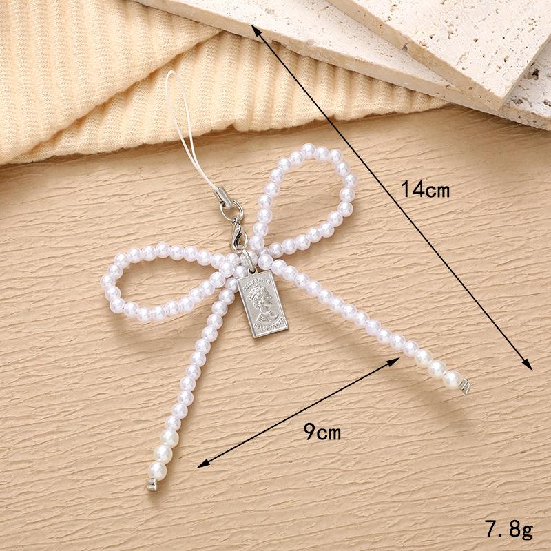 Creative Pearl Bow Pendant Keychain: Exquisite Gift Accessory for Bag or Phone Case