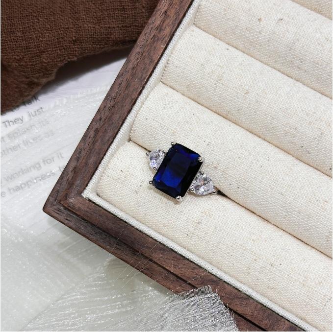 Hot Selling Seiko Heart Edge Diamond Square Zirconium Color Treasure Ring Luxury High Carbon Diamond Ring