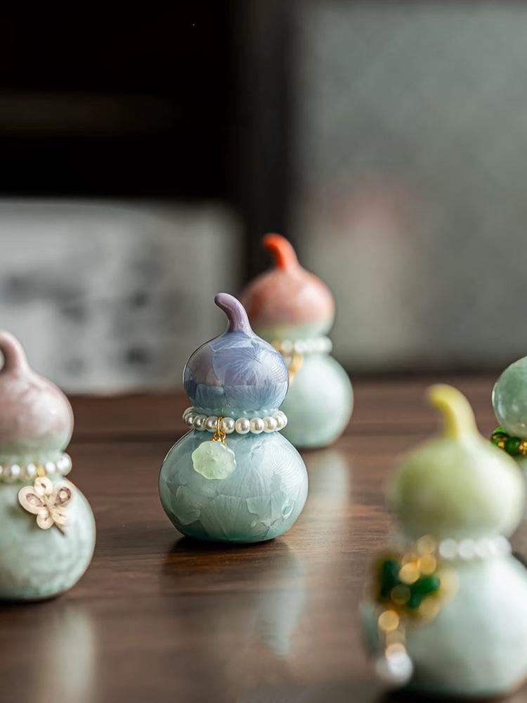 Xianci Colorful Ceramic Gourd Ornament - Cute Tea Pet Accessory for Tea Ceremony