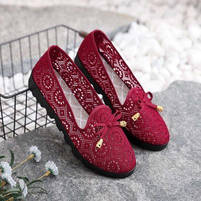 Summer Women's Shoes 2025 New Old North Cloth Shoes Women's Breathable Mesh Shoes Soft-soled Mother Shoes Hole Shoes Doudou Single Shoes