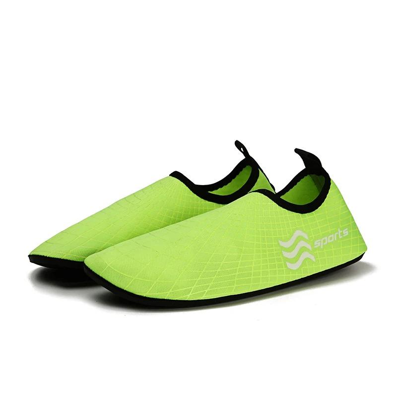 Chaussures d'eau plates confortables pour hommes et femmes, séchage rapide, pantoufles de plage pour hommes, chaussures pour la natation, chaussures de plage pour la plongée
