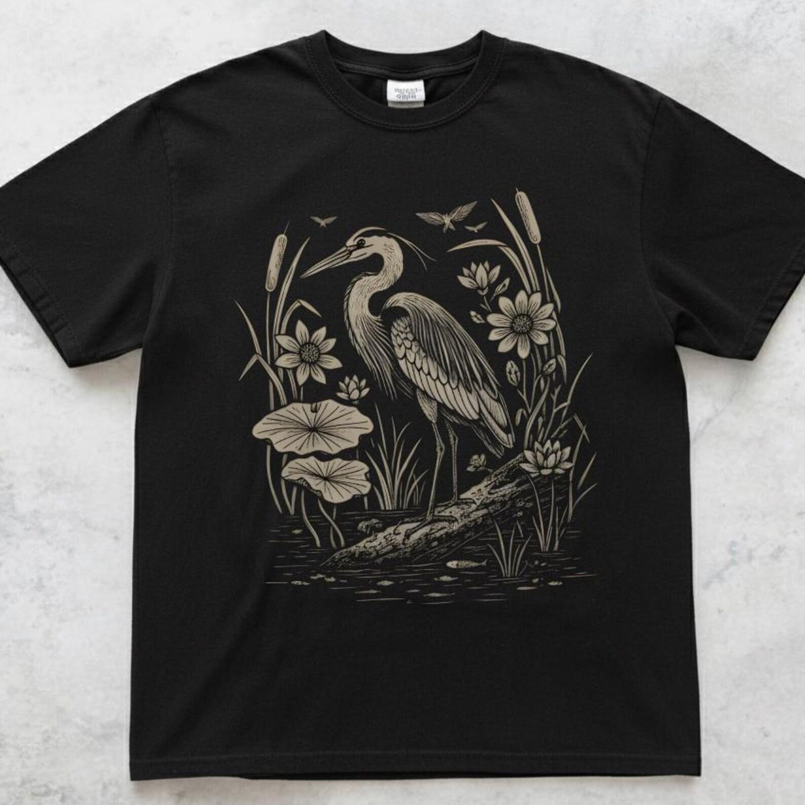 Heron Shirt, Great Blue Heron Nature Tee, Botanical Bird Shirt, Wildlife Graphic T shirt, Nature Lover Gift, Birdwatching Top M