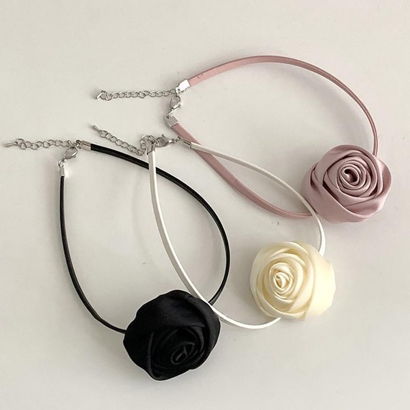 French Vintage Rose Necklace Stylish Lace-Up Temperament Sweet Necklace Suitable For Women To Wear Dating