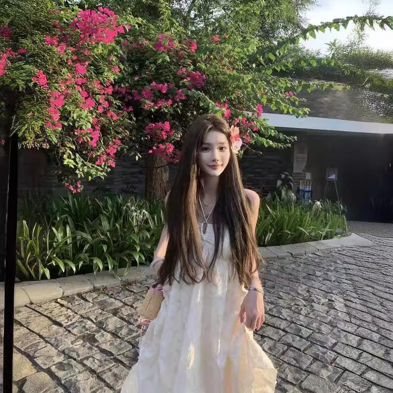 2026 summer new model, holiday style dress, women's own chest pad, super fairy neck halter long skirt