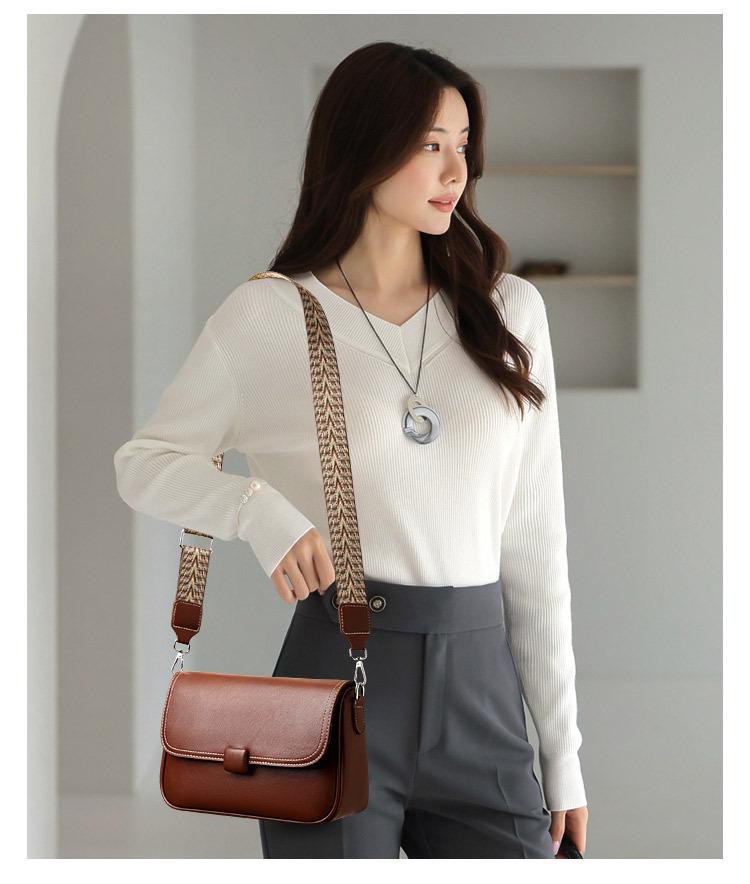 2024 Women's Crossbody Bag: Soft Leather, Fashionable Design, Wide Strap, Stylish Square Shape