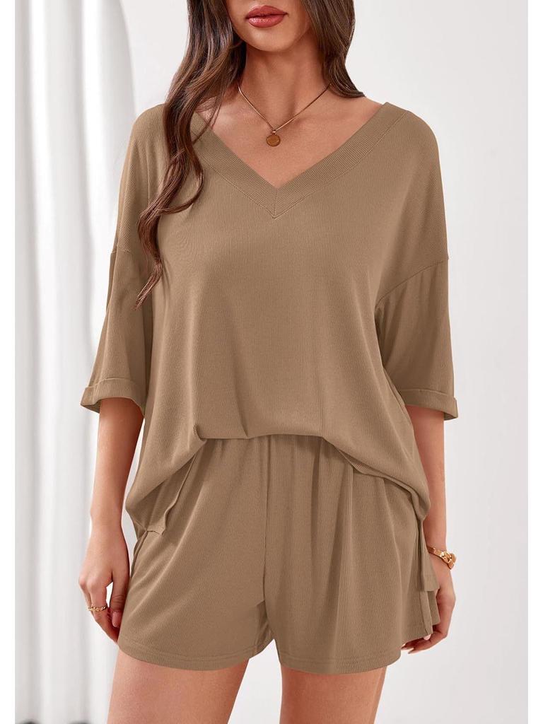 New Women's Casual Two-Piece Set: Loose V-Neck Short-Sleeved Top and Shorts