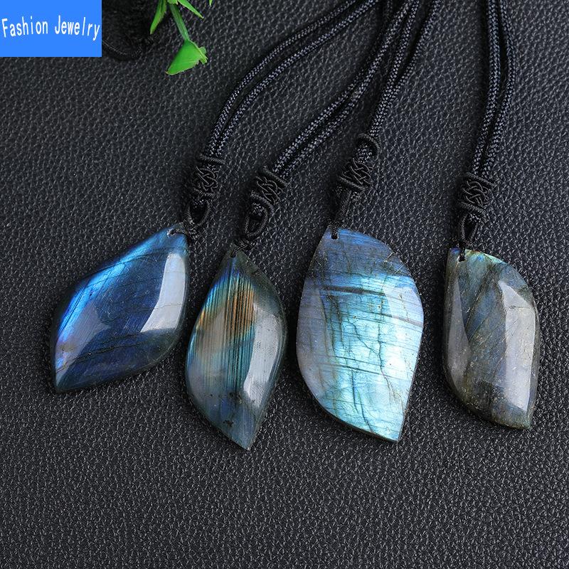 Natürlicher Labradorit-Blatt-Anhänger, blaues Mondlicht, grob poliert, zufällige Form, Schmuck, Kristall-Halskette